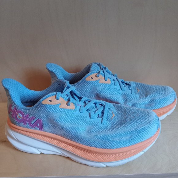 Sold elsewhere: Hoka One One Clifton 9 womens size 10B - Picture 1 of 7
